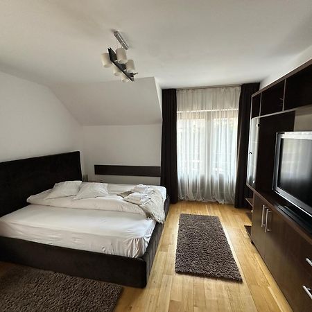 Jack Residence Buşteni Εξωτερικό φωτογραφία